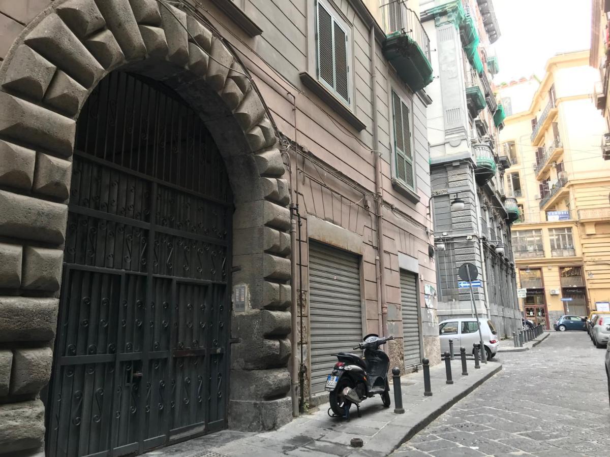 ナポリ Agora Singola Con Bagno Privato Adiacente Bed & Breakfast エクステリア 写真