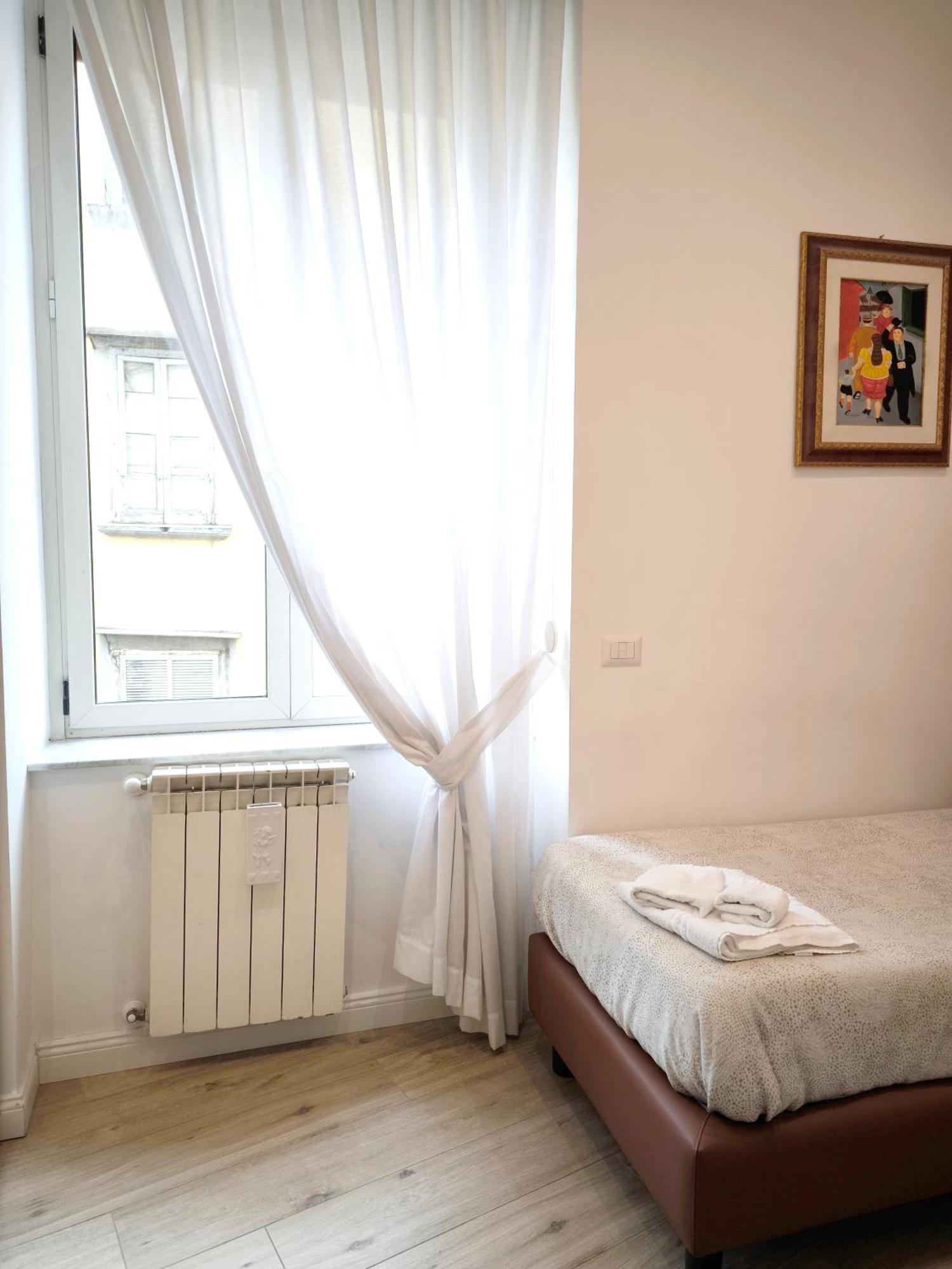 ナポリ Agora Singola Con Bagno Privato Adiacente Bed & Breakfast エクステリア 写真